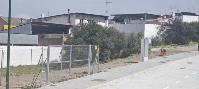Terreno residencial en Venta en Calle Manuel Rivera Vera, 30 en Los Almendros - El Limonero - El Tomillar