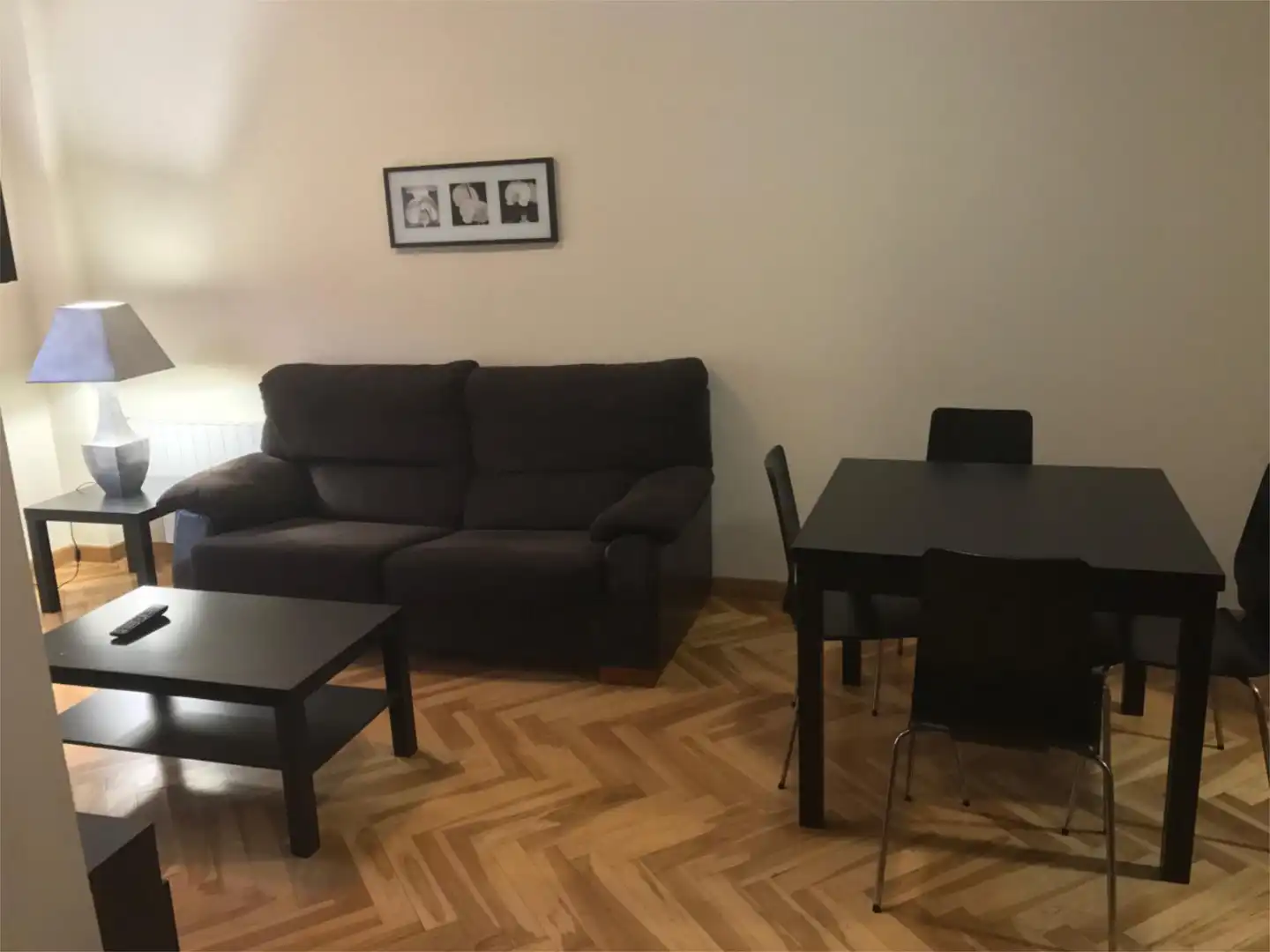 Apartamento de alquiler en Calle Avellano, 12, Maria Auxiliadora - Barriada de Llera Sala de estar de Apartamento de alquiler en Badajoz con Aire acondicionado, Calefacción y Parquet