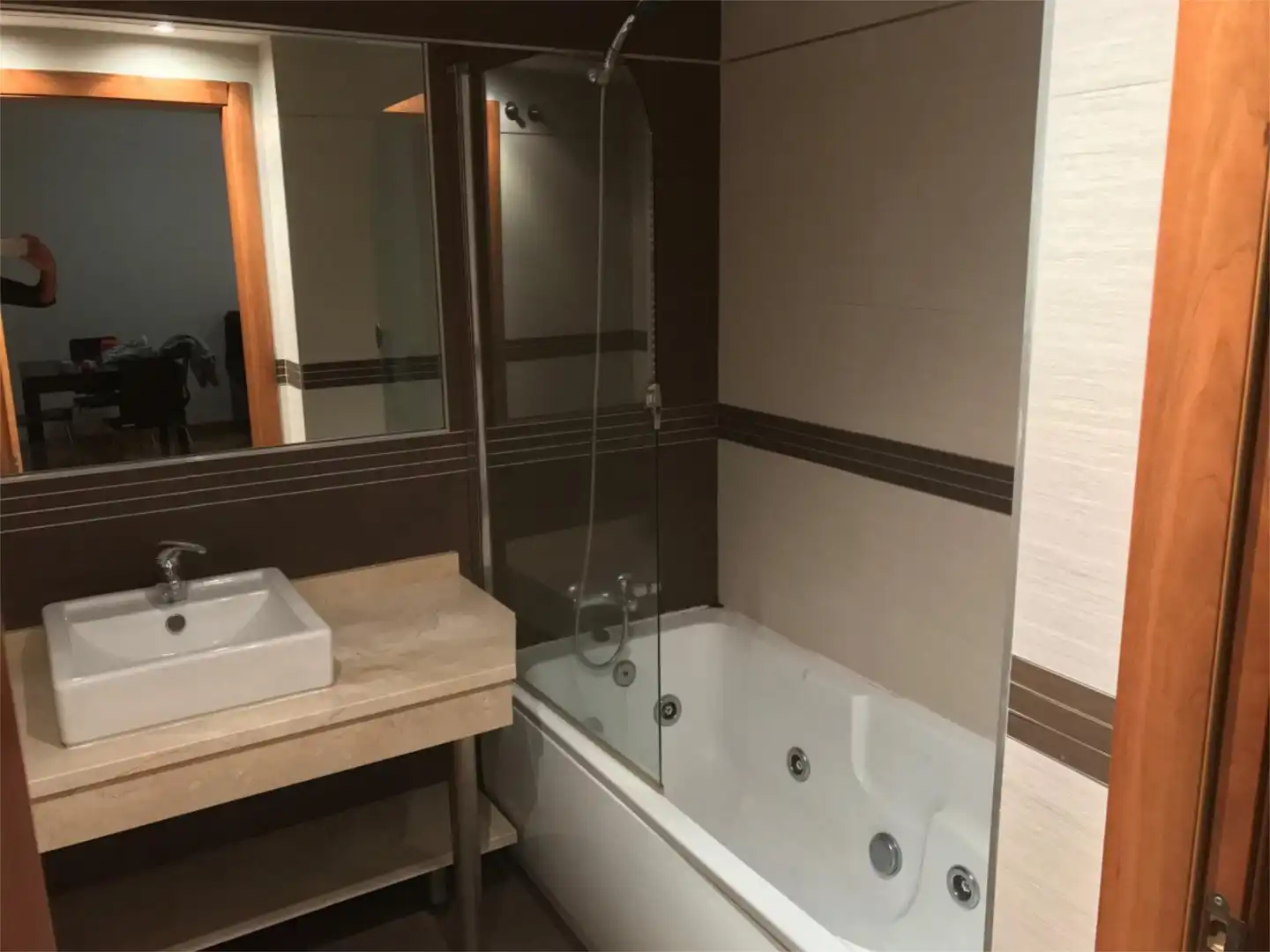Apartamento de alquiler en Calle Avellano, 12, Maria Auxiliadora - Barriada de Llera Baño de Apartamento de alquiler en Badajoz con Aire acondicionado, Calefacción y Parquet