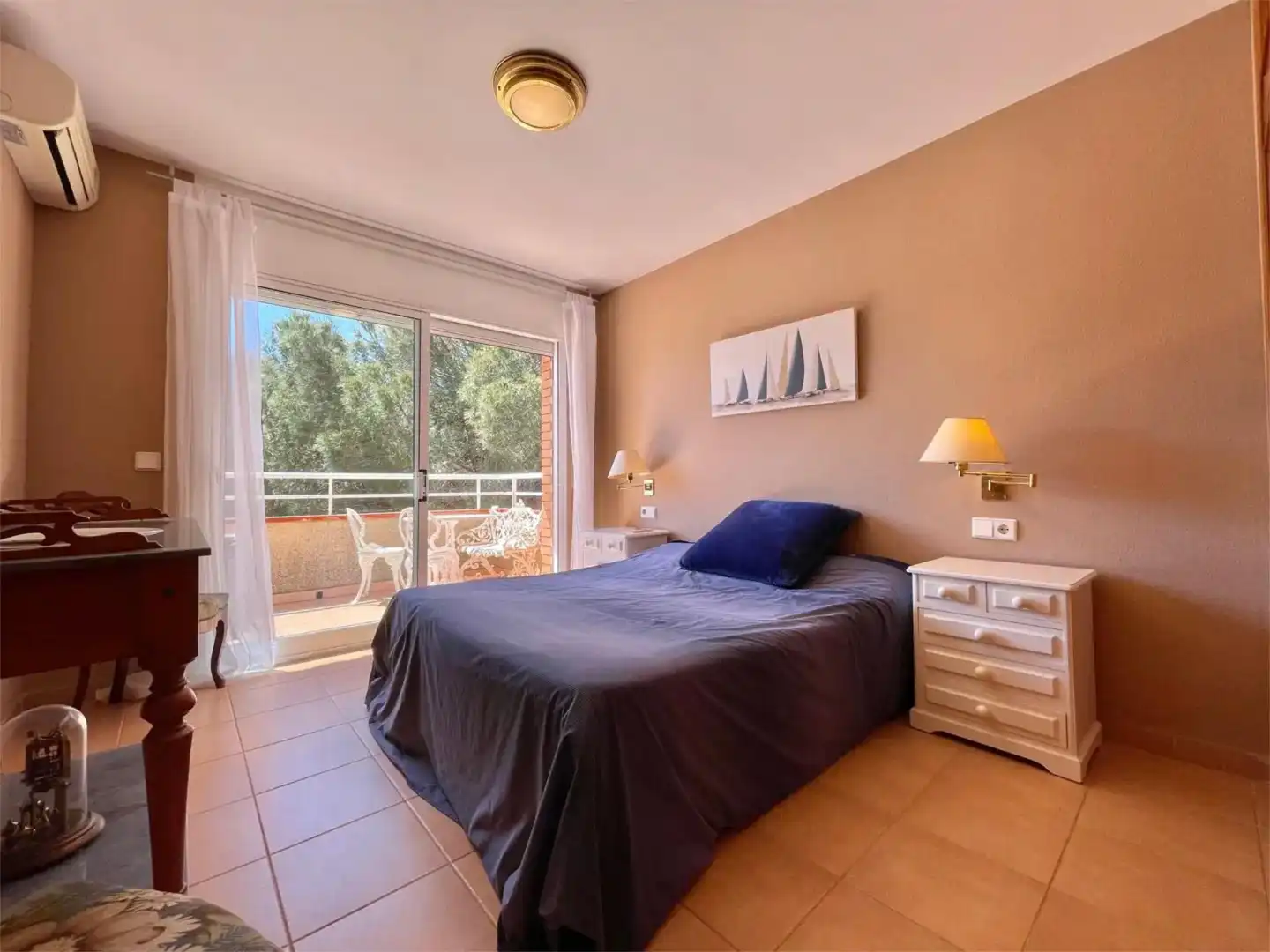 Casa adosada en venta en Carrer del Pas de la Mala Dona, 8, Pla de Maset - Cap de Salou Habitación de Casa adosada en venta en Salou con Calefacción, Jardín privado y Parquet