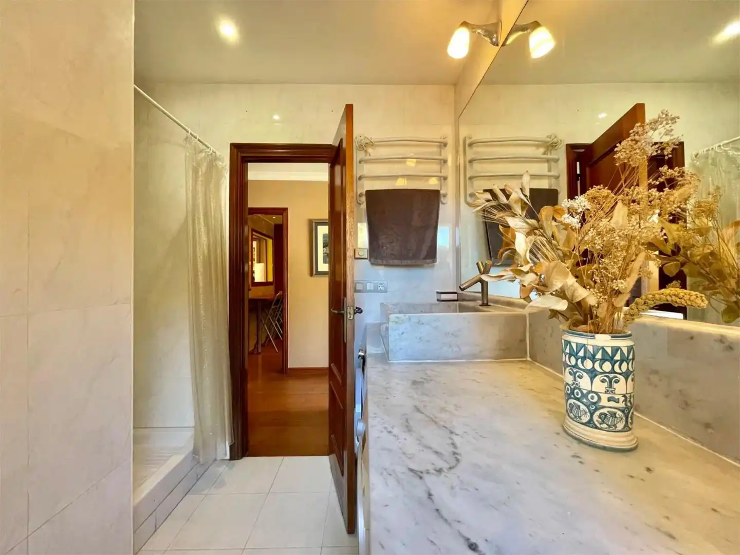 Casa adosada en venta en Carrer del Pas de la Mala Dona, 8, Pla de Maset - Cap de Salou Baño de Casa adosada en venta en Salou con Calefacción, Jardín privado y Parquet