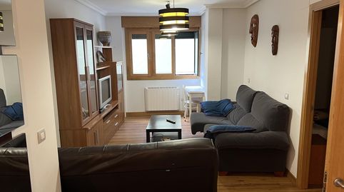 Foto 2 de Piso de alquiler en Barrio Parte Alta, 17, Aller, Asturias