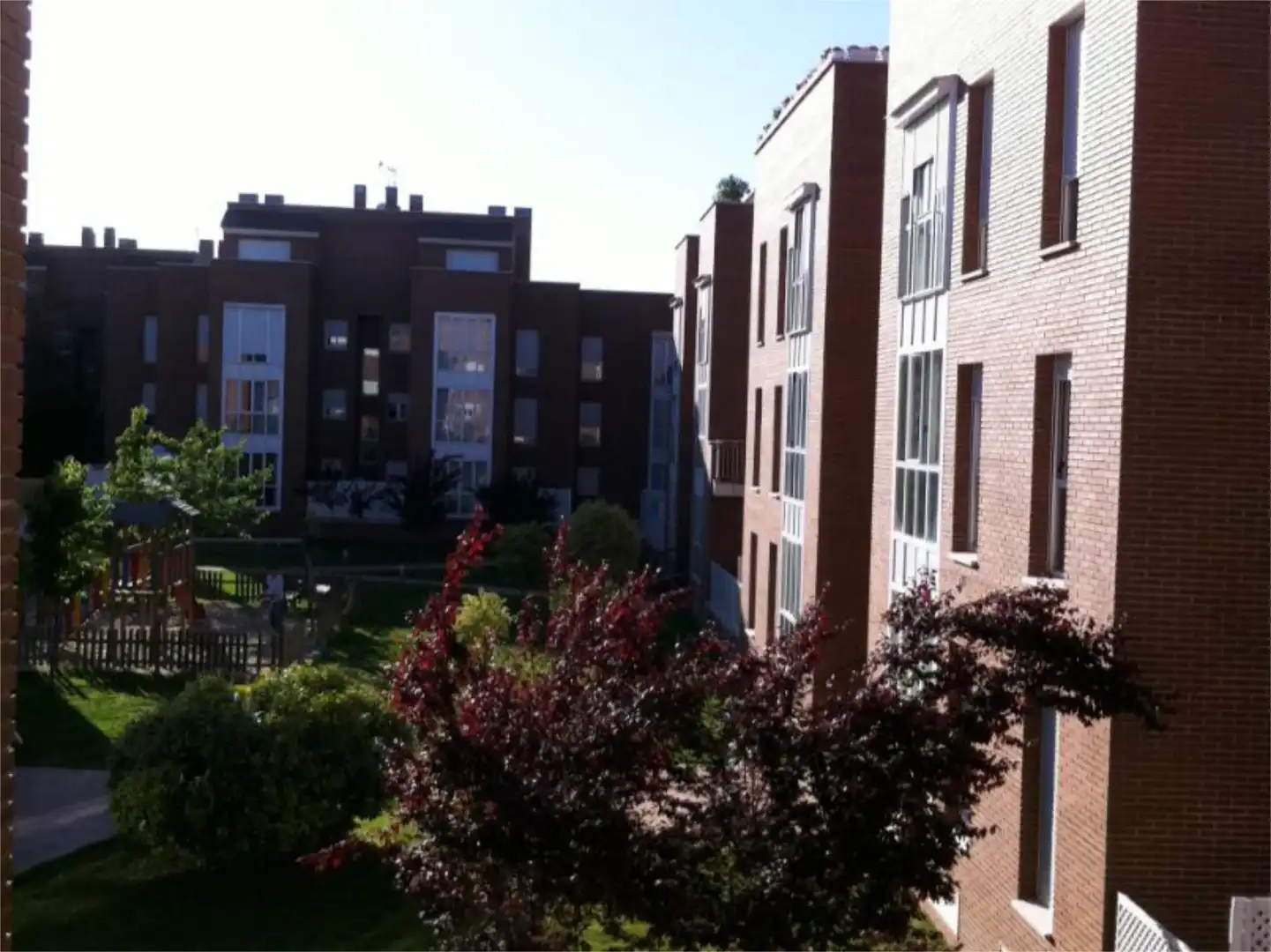 Vista exterior de Piso de alquiler en Alcalá de Henares con Piscina