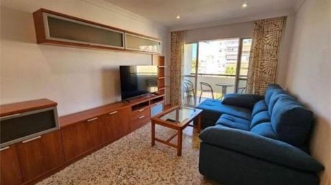 Room in Avenida de Los Guindos, 40, Los Guindos - Parque Mediterráneo - Santa Paula, Málaga Capital - image 3 Photo 3 of Room in Avenida de Los Guindos, 40, Los Guindos - Parque Mediterráneo - Santa Paula, Málaga Capital