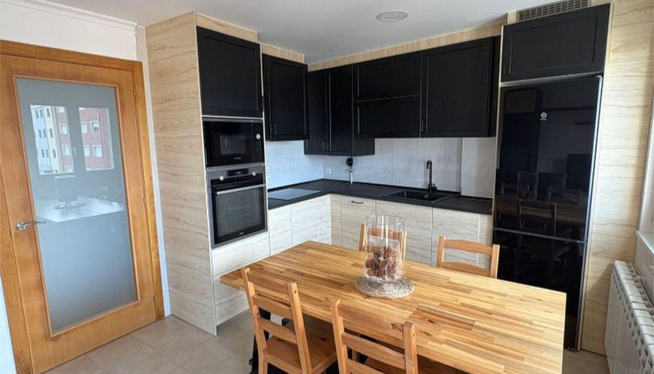 Piso en venta en Rúa Curros Enríquez, 20, Burela, Lugo - imagen 1 Foto 1 de Piso en venta en Rúa Curros Enríquez, 20, Burela, Lugo