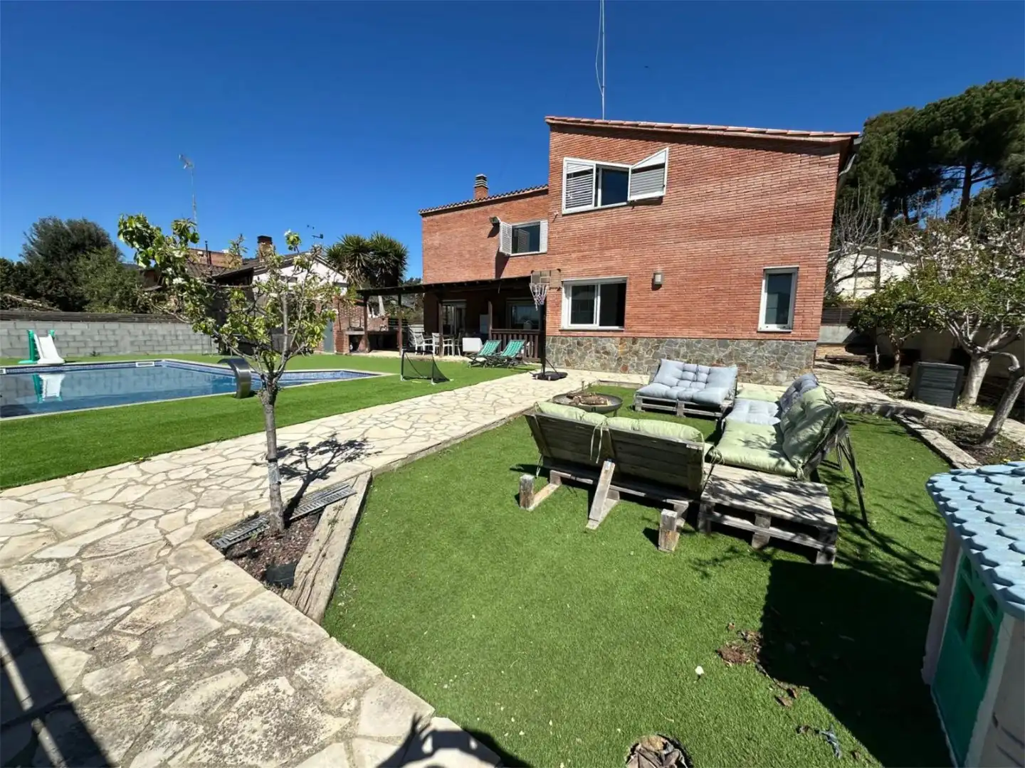 Garden of Houses for rent in Viladecavalls  with Air Conditioner, Heating and Private garden