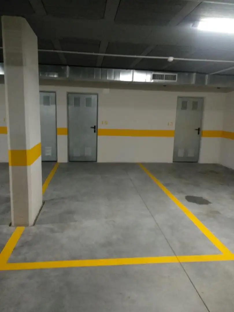 Aparcament de Garatge de lloguer en Pontevedra Capital 