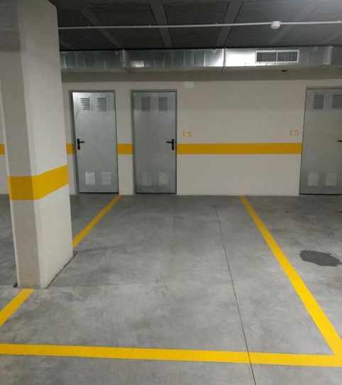 Foto 2 de Garatge de lloguer a Avenida de Vigo, 91, Zona Fernández Ladreda, Pontevedra Capital