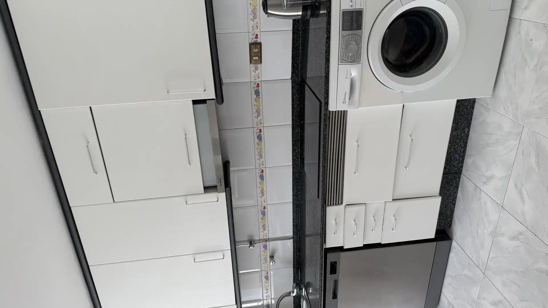 Cocina de Piso de alquiler en Vilamartín de Valdeorras con Parquet, Terraza y Amueblado