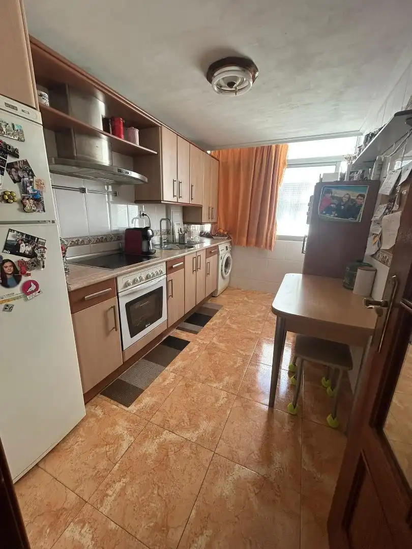 Pis en venda a Calle Cabo Noval, 57, Delicias Cuina de Pis en venda en Valladolid amb Calefacció