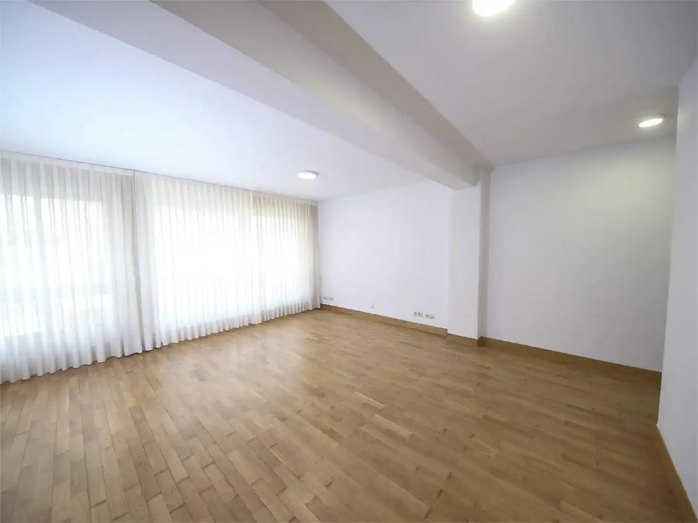 Living room of Flat for sale in A Coruña Capital   with Parquet flooring