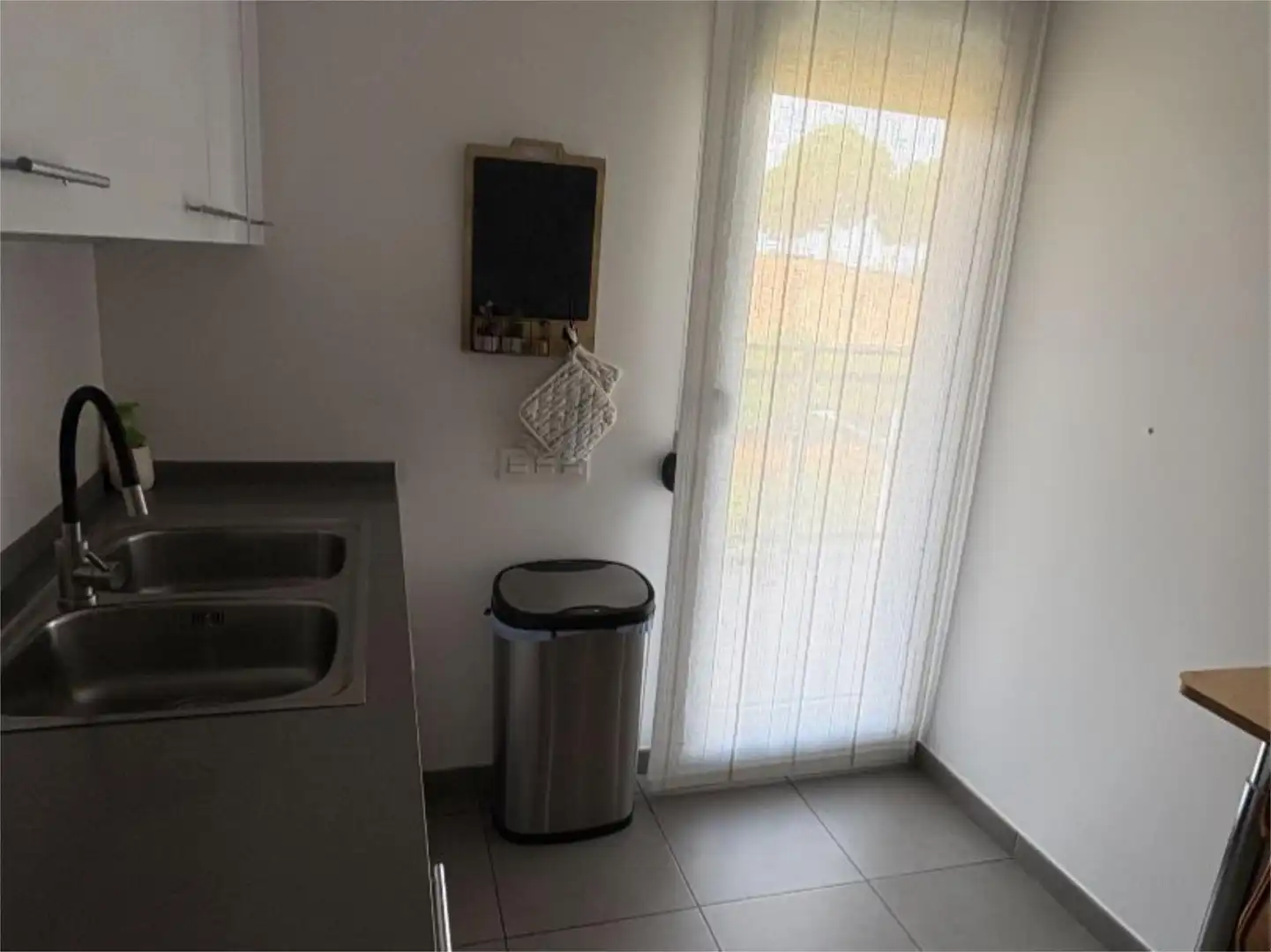 Flat for sale in Carrer del Kurdistan, 76, Can Gambús Kitchen of Flat for sale in Sabadell with Air Conditioner, Terrace and Swimming Pool