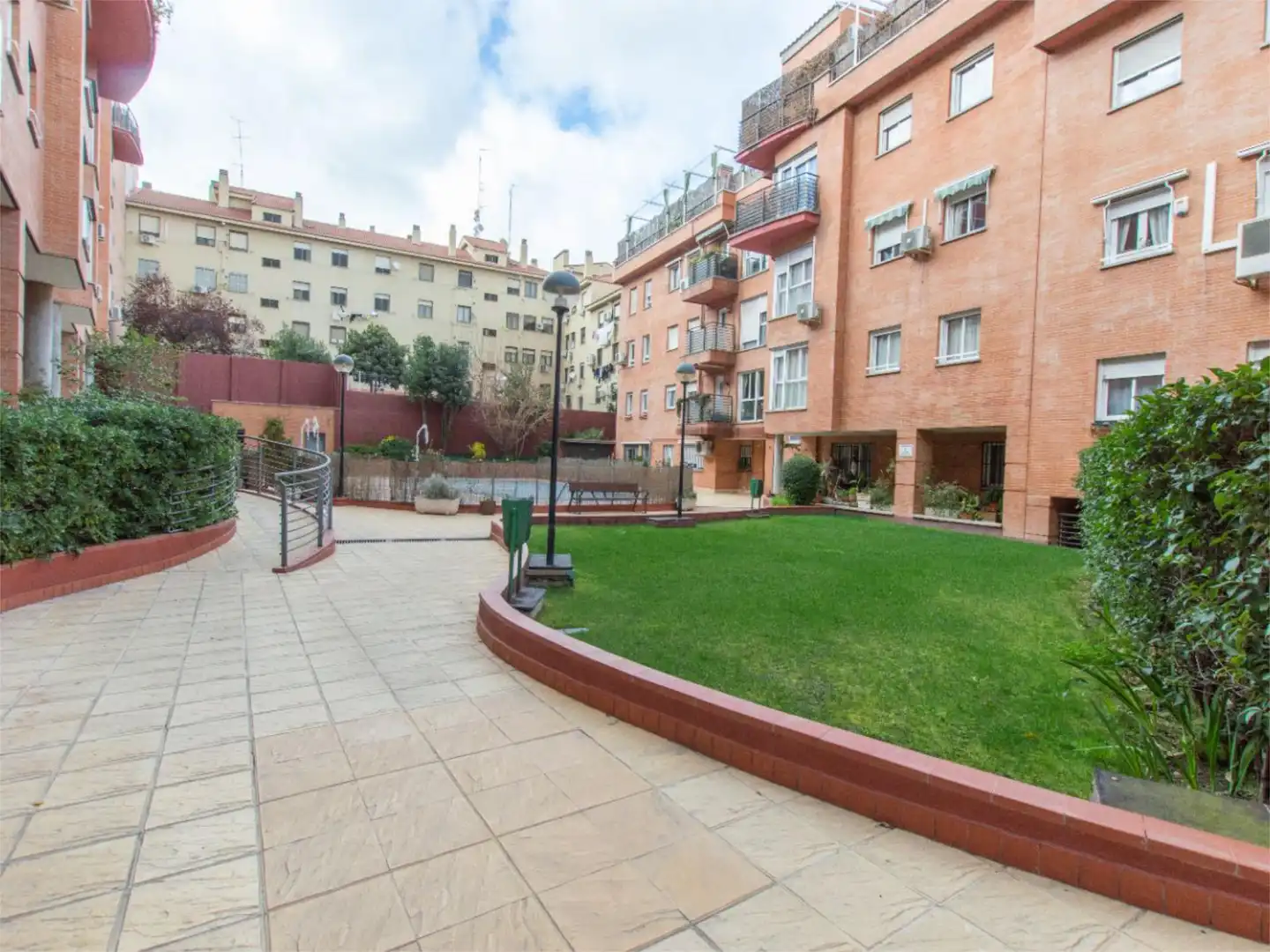 Exterior view of Flat for sale in Madrid  with Air Conditioner, Heating and Private garden