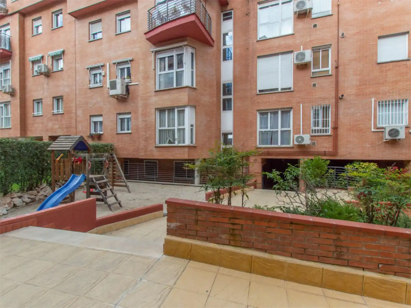 Exterior view of Flat for sale in Madrid  with Air Conditioner, Heating and Private garden