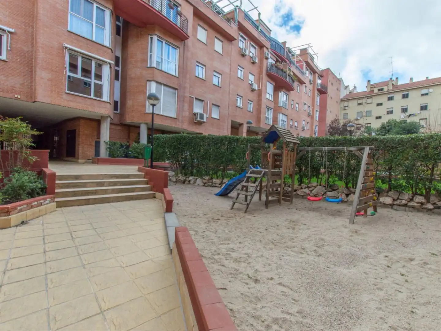 Parking of Flat for sale in Madrid  with Air Conditioner, Heating and Private garden