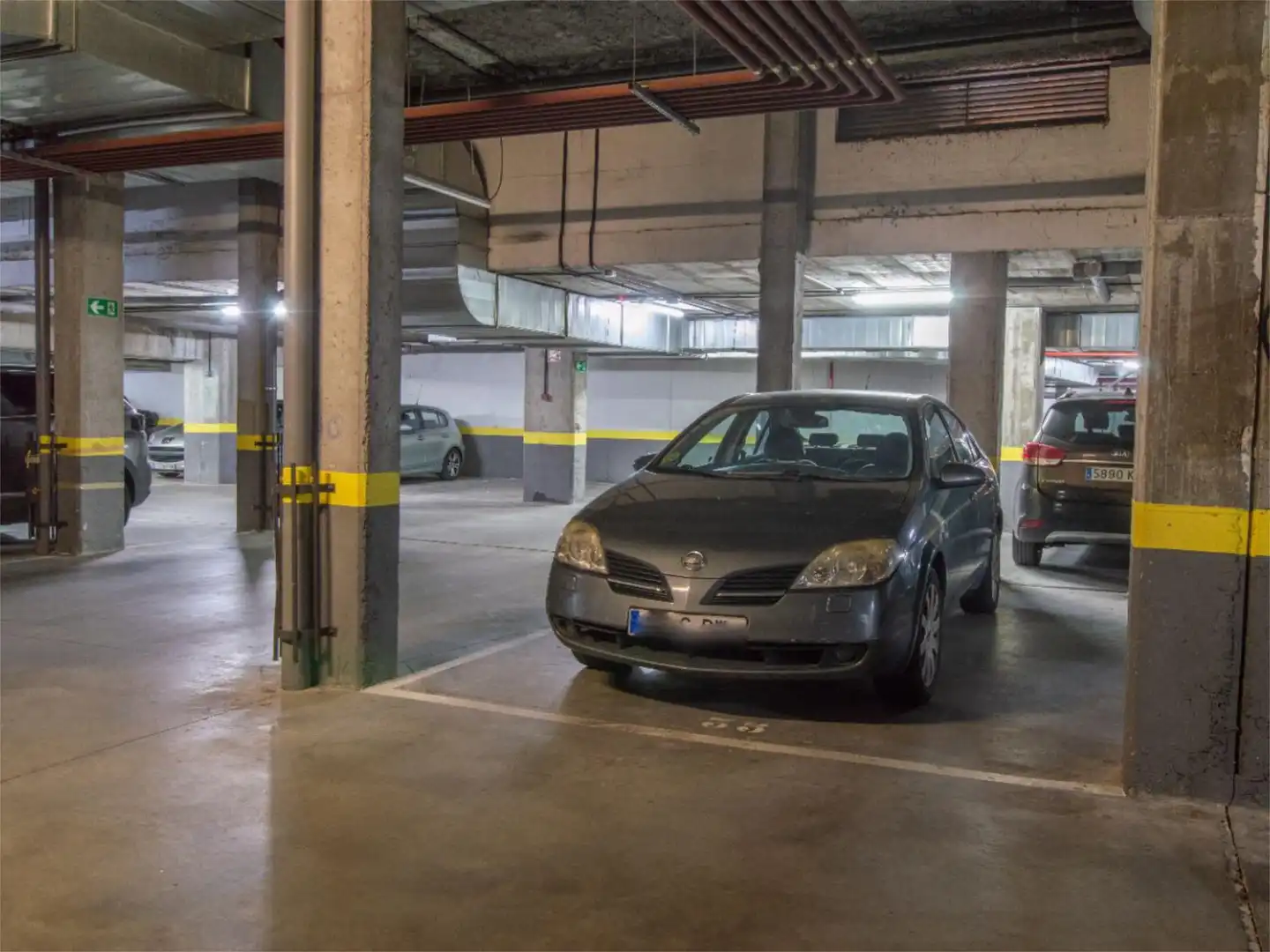 Parking of Flat for sale in Madrid  with Air Conditioner, Heating and Private garden