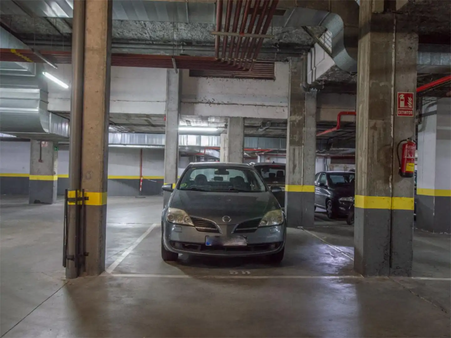Parking of Flat for sale in Madrid  with Air Conditioner, Heating and Private garden