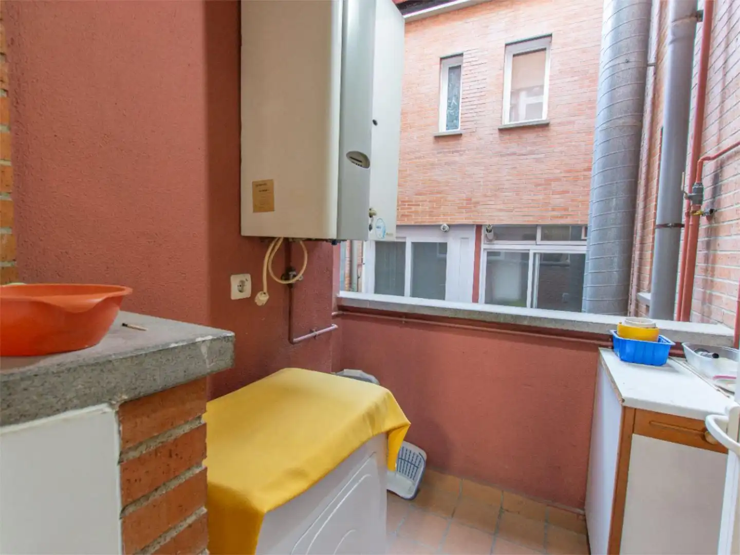 Balcony of Flat for sale in Madrid  with Air Conditioner, Heating and Private garden