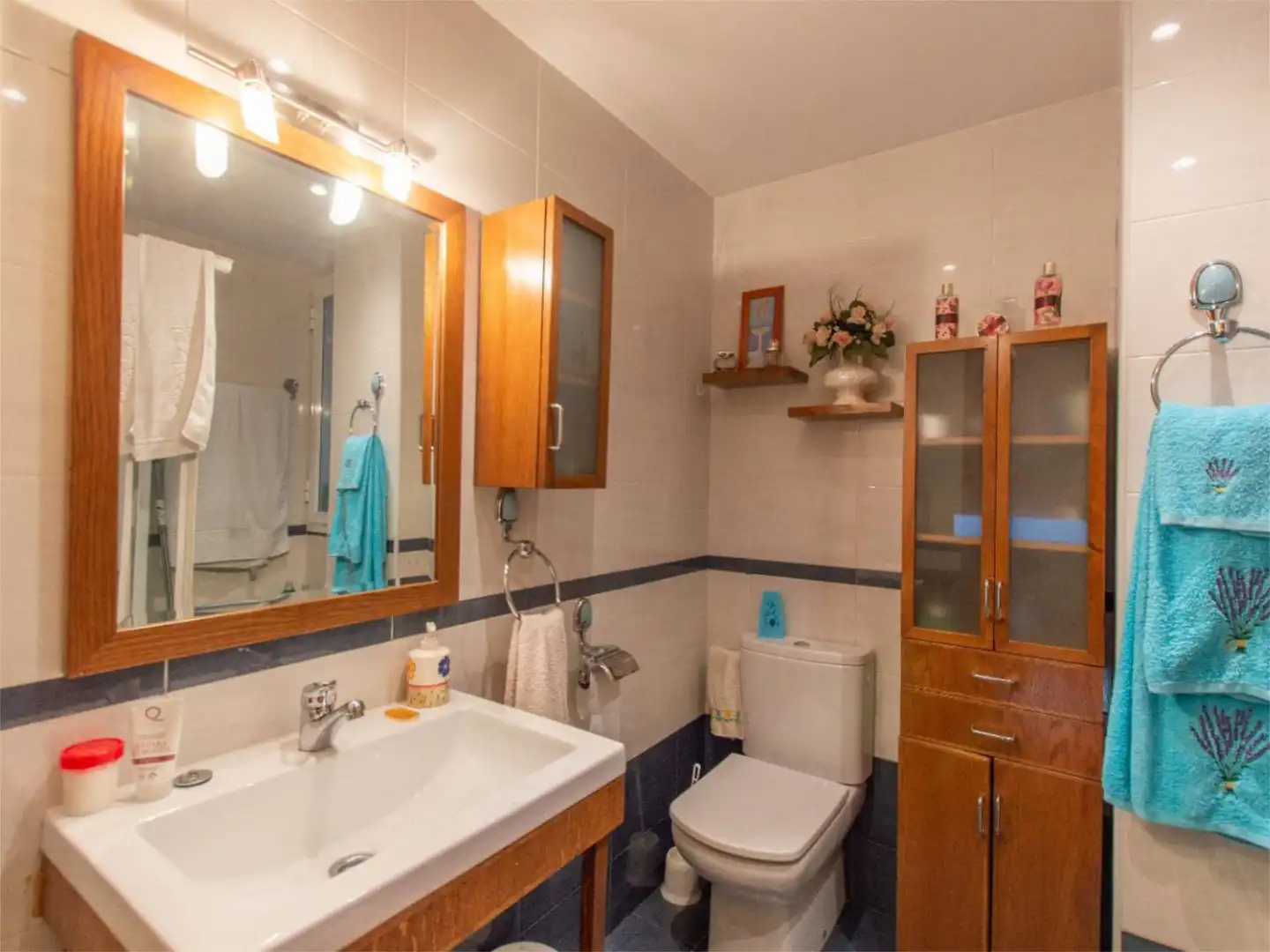 Bathroom of Flat for sale in Madrid  with Air Conditioner, Heating and Private garden