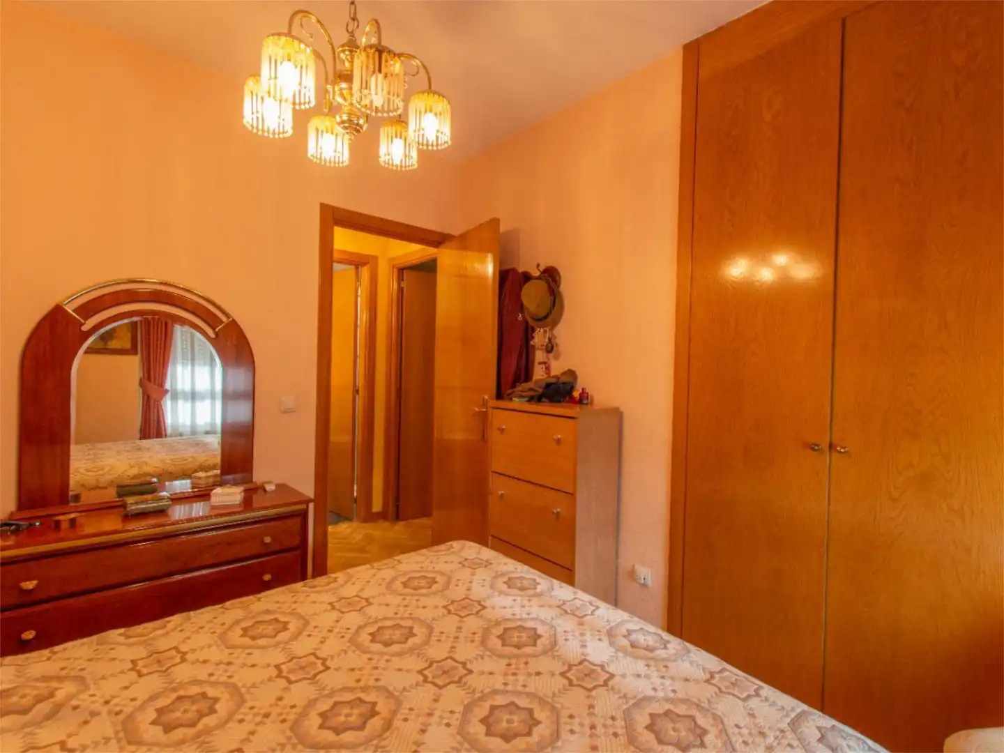 Bedroom of Flat for sale in Madrid  with Air Conditioner, Heating and Private garden