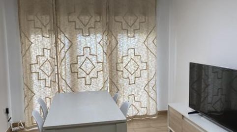 Foto 2 de Piso de alquiler en Calle Encarnita Martínez Jabalera, 5, Guadix, Granada