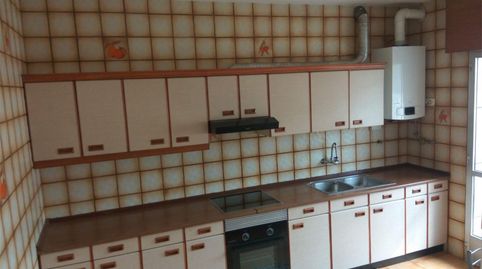 Foto 2 de Piso de alquiler en Rúa Emilia Pardo Bazán, 21, A Rúa , Ourense