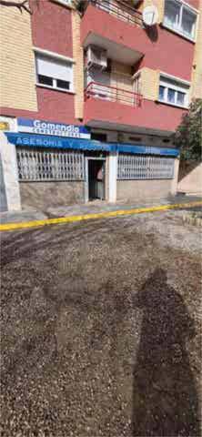 Local comercial en Alquiler en San Juan de Mozarrifar