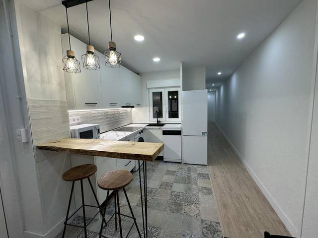 Piso en Alquiler en Calle Carretas, 12 en San Ildefonso - Catedral