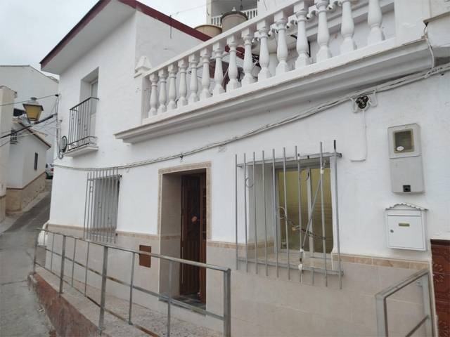 Casa adosada en Venta en Calle Fatima, 19 en Almáchar