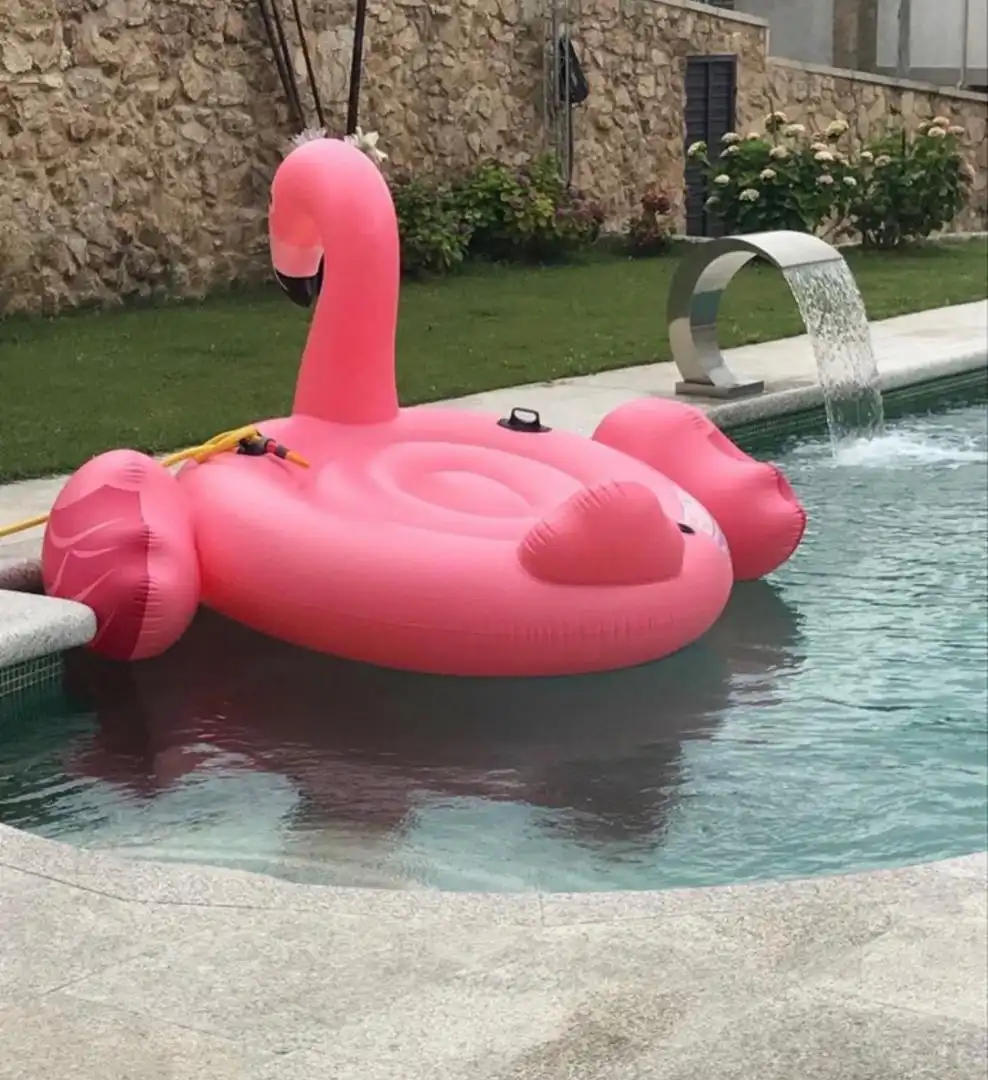 Swimming pool of Ground floor for share in Ourense Capital   with Air Conditioner, Heating and Private garden