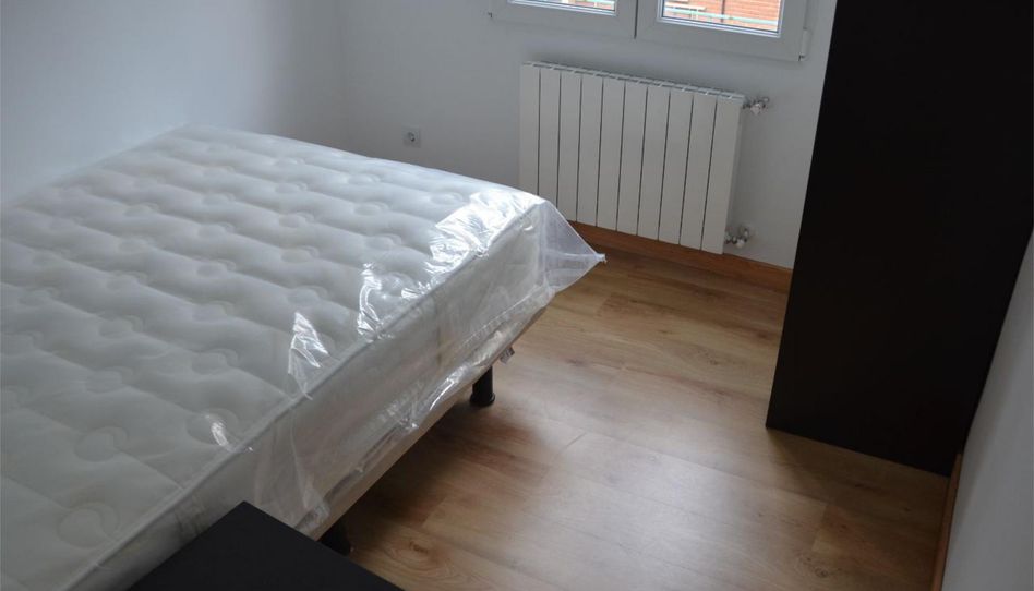 Room in Calle Azabache, 4, Opañel, Madrid Capital - image 1 Photo 1 of Room in Calle Azabache, 4, Opañel, Madrid Capital