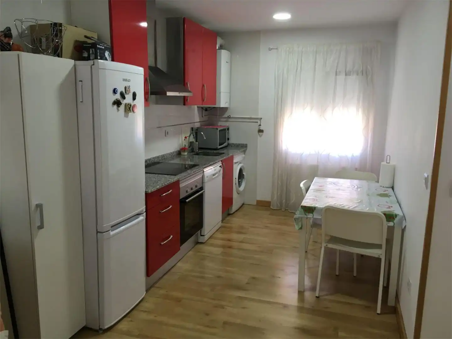 Room in Calle Azabache, 4, Opañel