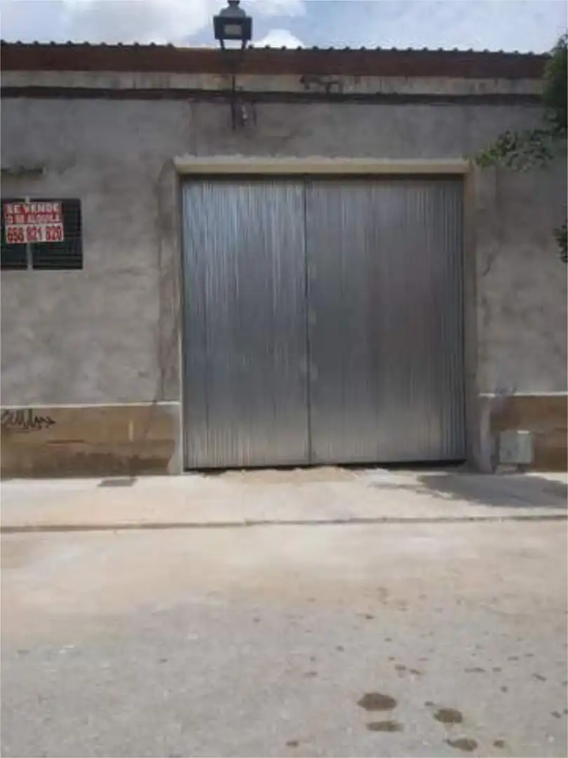 Vista exterior de Nave industrial de alquiler en Yunquera de Henares