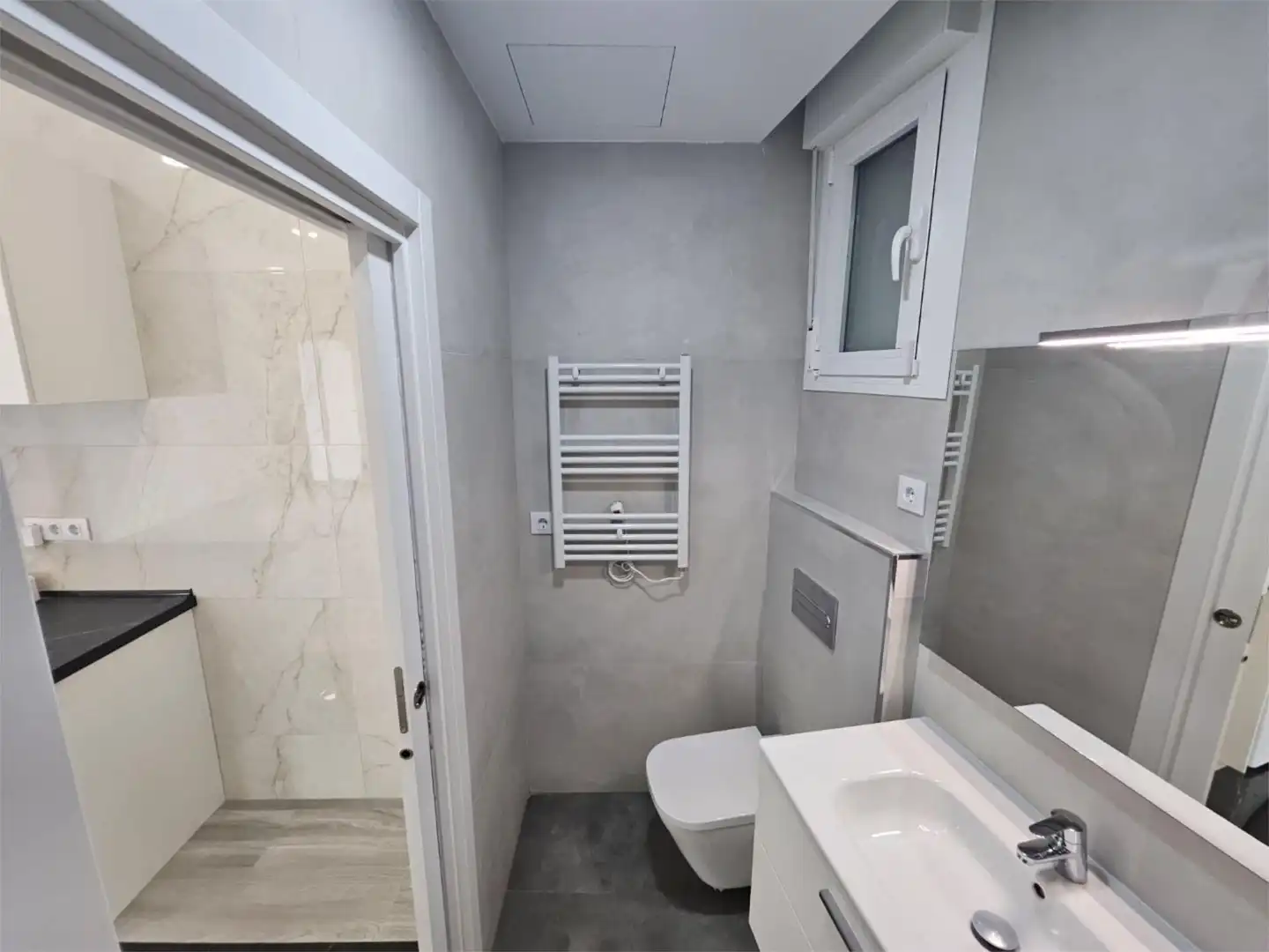 Piso en venta en Calle de las Islas Bikini, 22, Centro Baño de Piso en venta en Alcobendas con Aire acondicionado y Calefacción