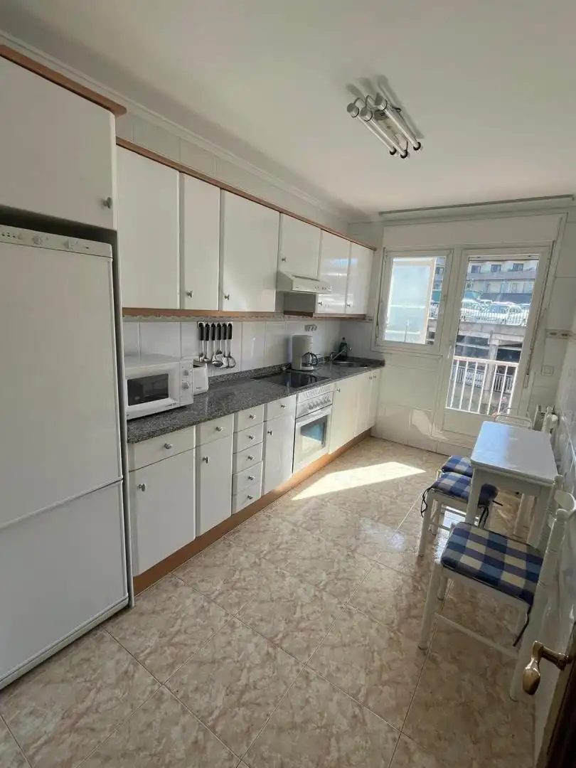 Küche von Wohnung zur Miete in Pravia mit Heizung, Parkett und Abstellraum