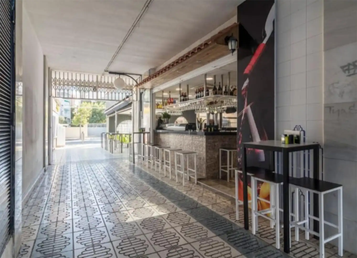 Commercial properties for rent in Avenida de Holanda, Playa de San Juan Terrace of Commercial properties for rent in Alicante / Alacant with Air Conditioner