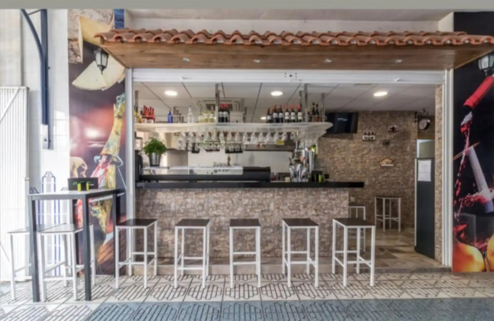 Commercial properties for rent in Avenida de Holanda, Playa de San Juan Commercial properties for rent in Alicante / Alacant with Air Conditioner