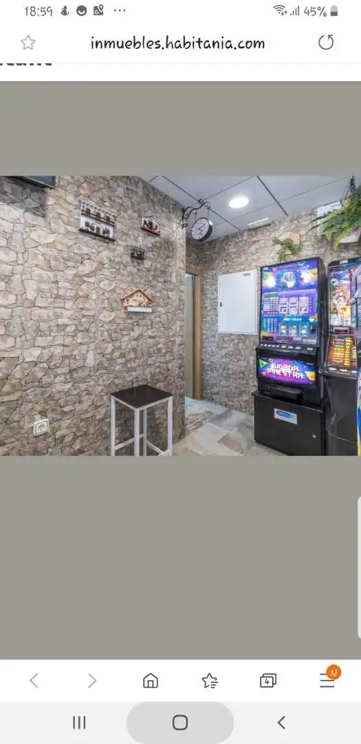 Commercial properties for rent in Avenida de Holanda, Playa de San Juan Commercial properties for rent in Alicante / Alacant with Air Conditioner