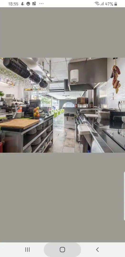 Commercial properties for rent in Avenida de Holanda, Playa de San Juan Commercial properties for rent in Alicante / Alacant with Air Conditioner