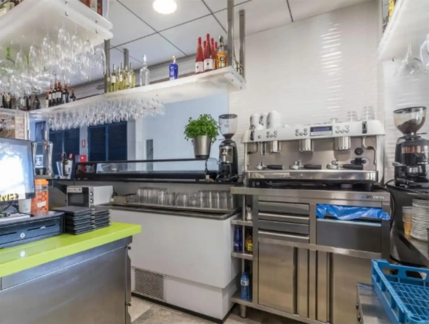 Commercial properties for rent in Avenida de Holanda, Playa de San Juan Kitchen of Commercial properties for rent in Alicante / Alacant with Air Conditioner