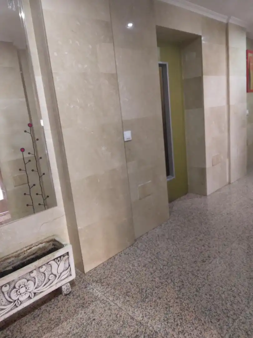 Pis en venda a Ronda Andes, 2, Hospital - Nuevo Centro de Talavera de la Reina Bany de Pis en venda en Talavera de la Reina amb Traster