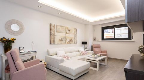 Foto 2 de Piso en venta en Carrer Màrtirs del Setge de 1714, 11, Centre - Estació, Gavà