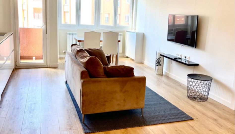 Piso en venta en Obispo Ballester Kalea, 51, Aranbizkarra, Vitoria - Gasteiz - imagen 1 Foto 1 de Piso en venta en Obispo Ballester Kalea, 51, Aranbizkarra, Vitoria - Gasteiz