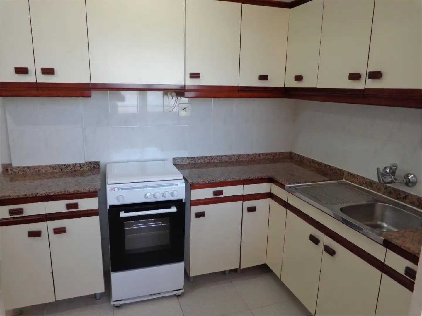 Flat for sale in Carrer Bono Guarner, 21, Santo Domigo Kitchen of Flat for sale in Alicante / Alacant with Air Conditioner, Heating and Terrace