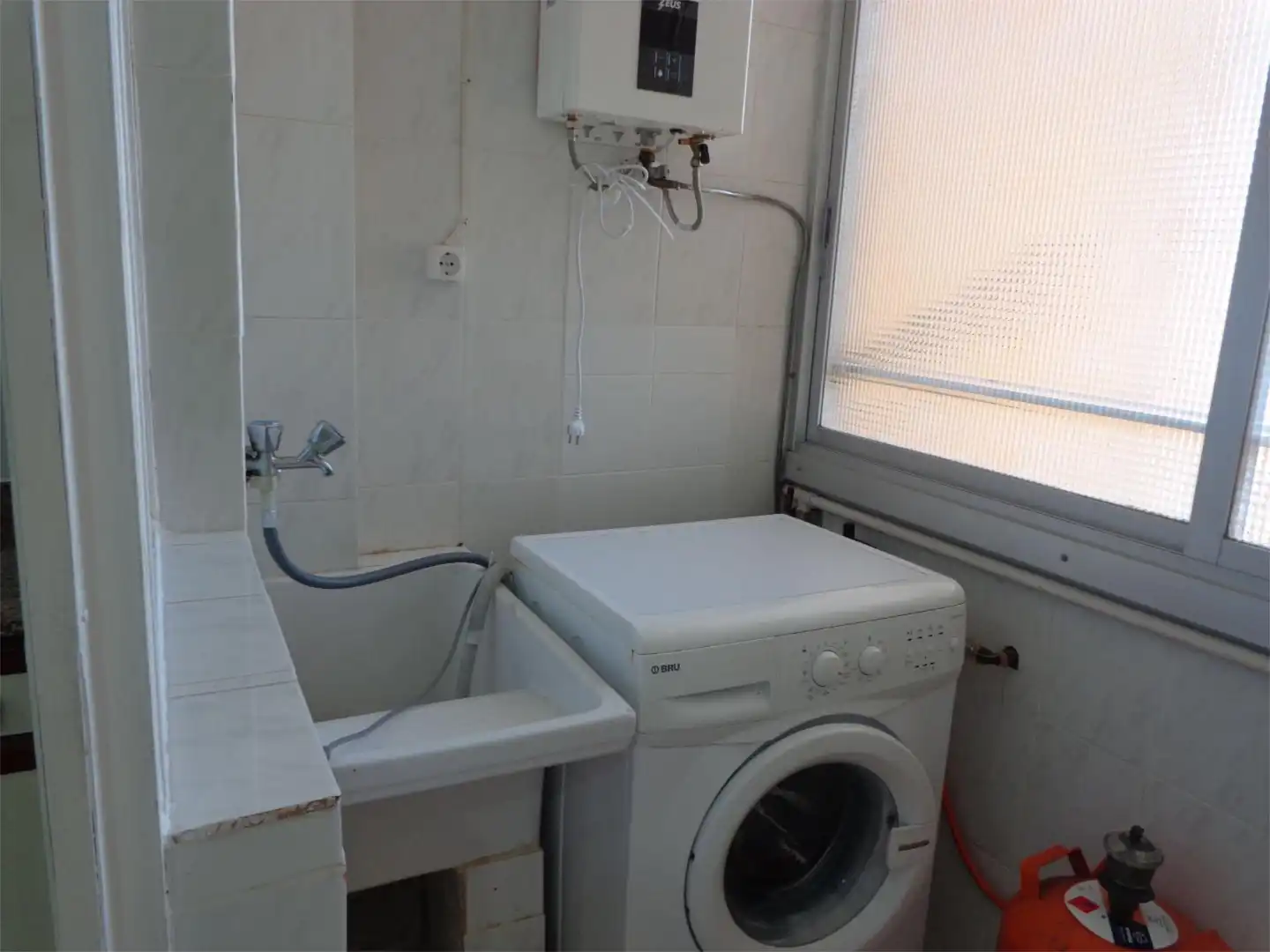 Flat for sale in Carrer Bono Guarner, 21, Santo Domigo Bathroom of Flat for sale in Alicante / Alacant with Air Conditioner, Heating and Terrace