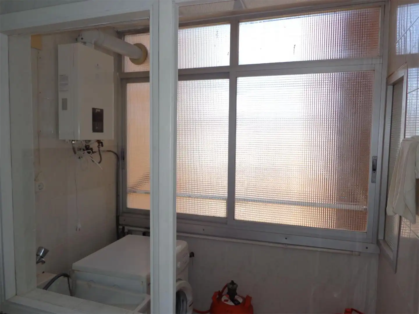 Flat for sale in Carrer Bono Guarner, 21, Santo Domigo Bathroom of Flat for sale in Alicante / Alacant with Air Conditioner, Heating and Terrace