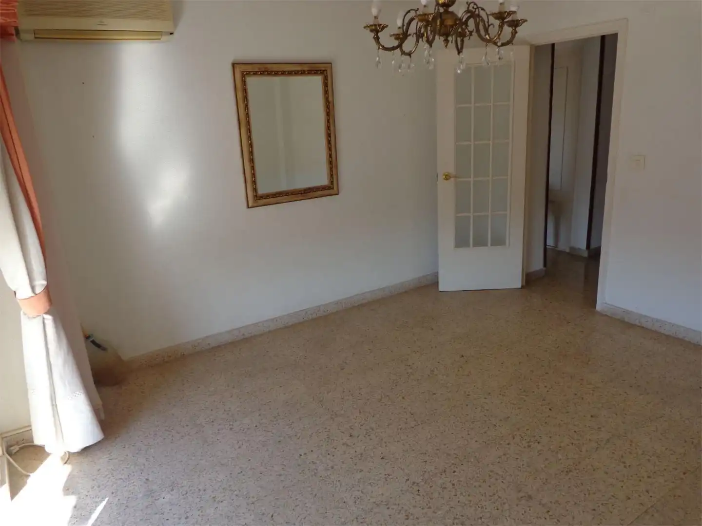 Flat for sale in Carrer Bono Guarner, 21, Santo Domigo Dining room of Flat for sale in Alicante / Alacant with Air Conditioner, Heating and Terrace