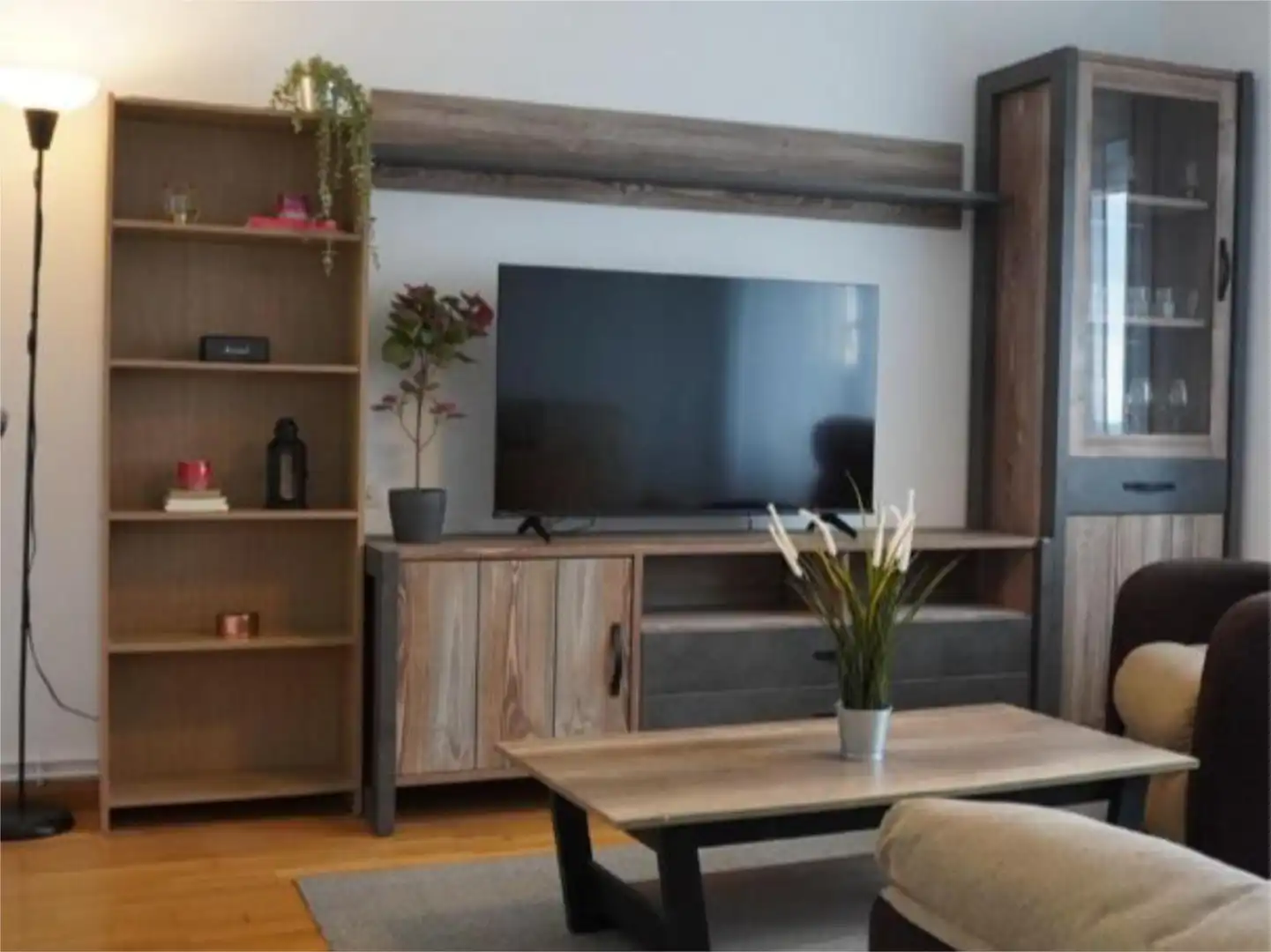 Wohnzimmer von Wohnung zur Miete in Arteixo mit Heizung, Abstellraum und Möbliert