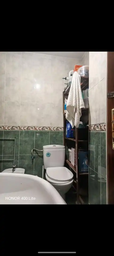 Piso en venta en Plaza San Juan, 2, Ctra. Circunvalación - La Magdalena Baño de Piso en venta en Jaén con Balcón