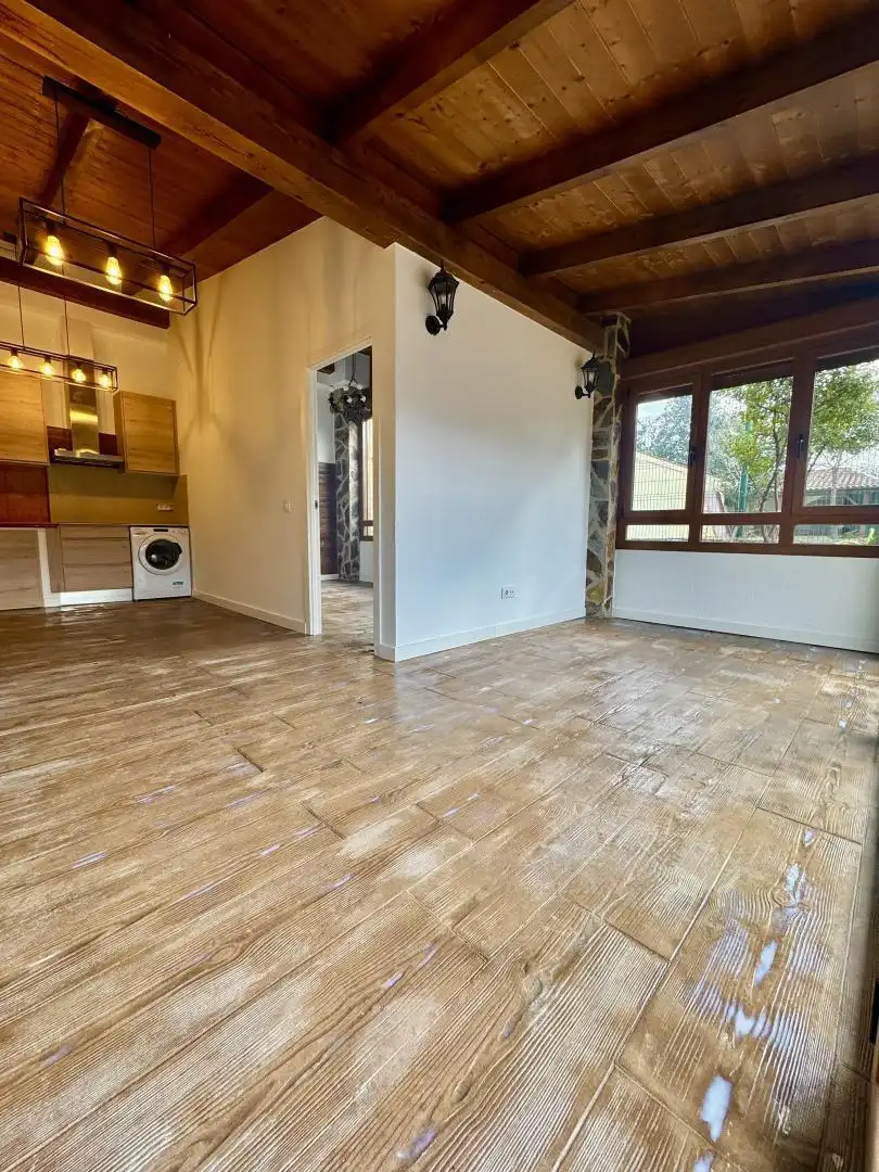 Casa o xalet en venda en  Logroño amb Jardí privat, Parquet i Terrassa